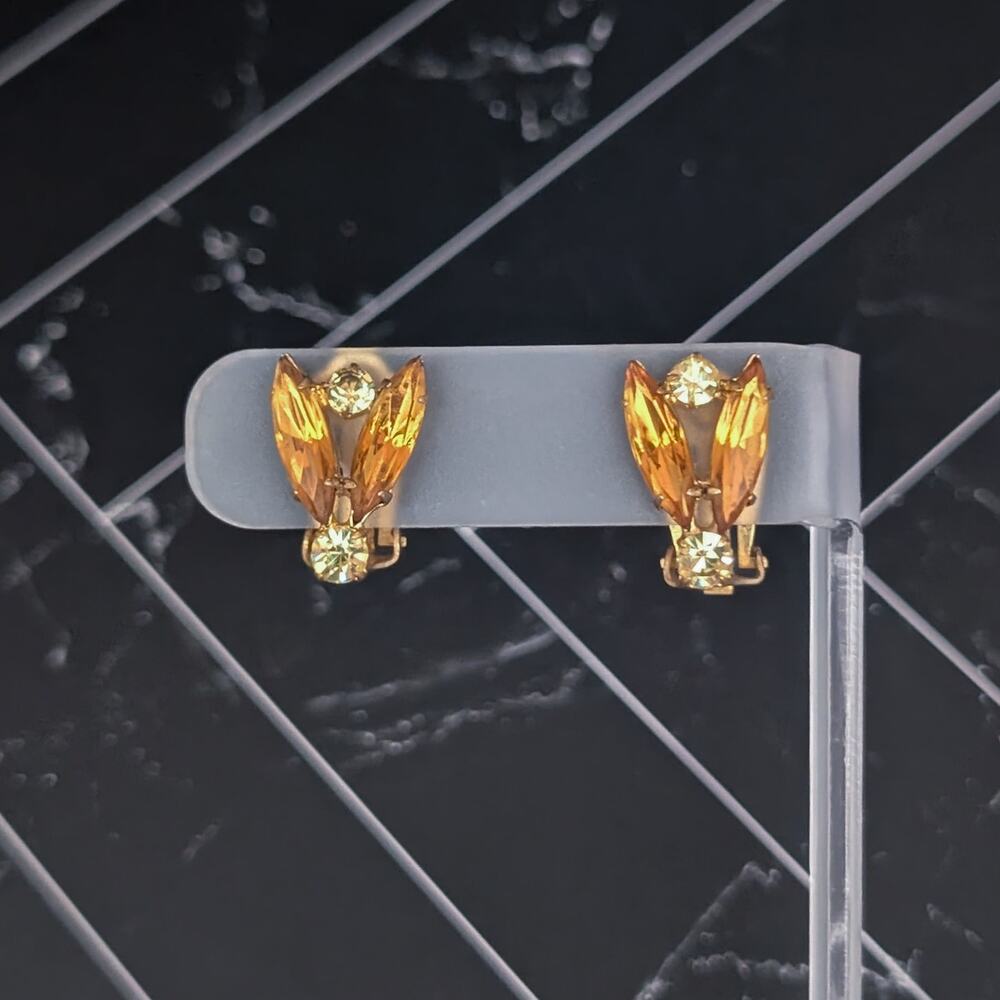 Vintage Clip On Earrings Yellow and Amber Tone Gems Regal & Elegant